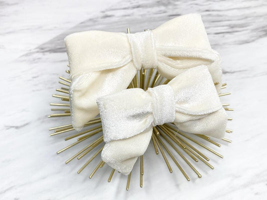Unconditional Love Velvet Hair Bow - Woofiao